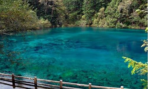 5月份四川旅游最佳地方_四川5月份去哪里旅游最好